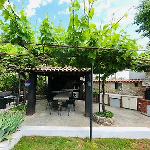 Apartman Pomerino Apartmans, Pomer